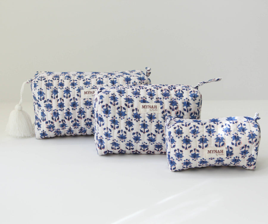 Blue Willow Print Travel Bag