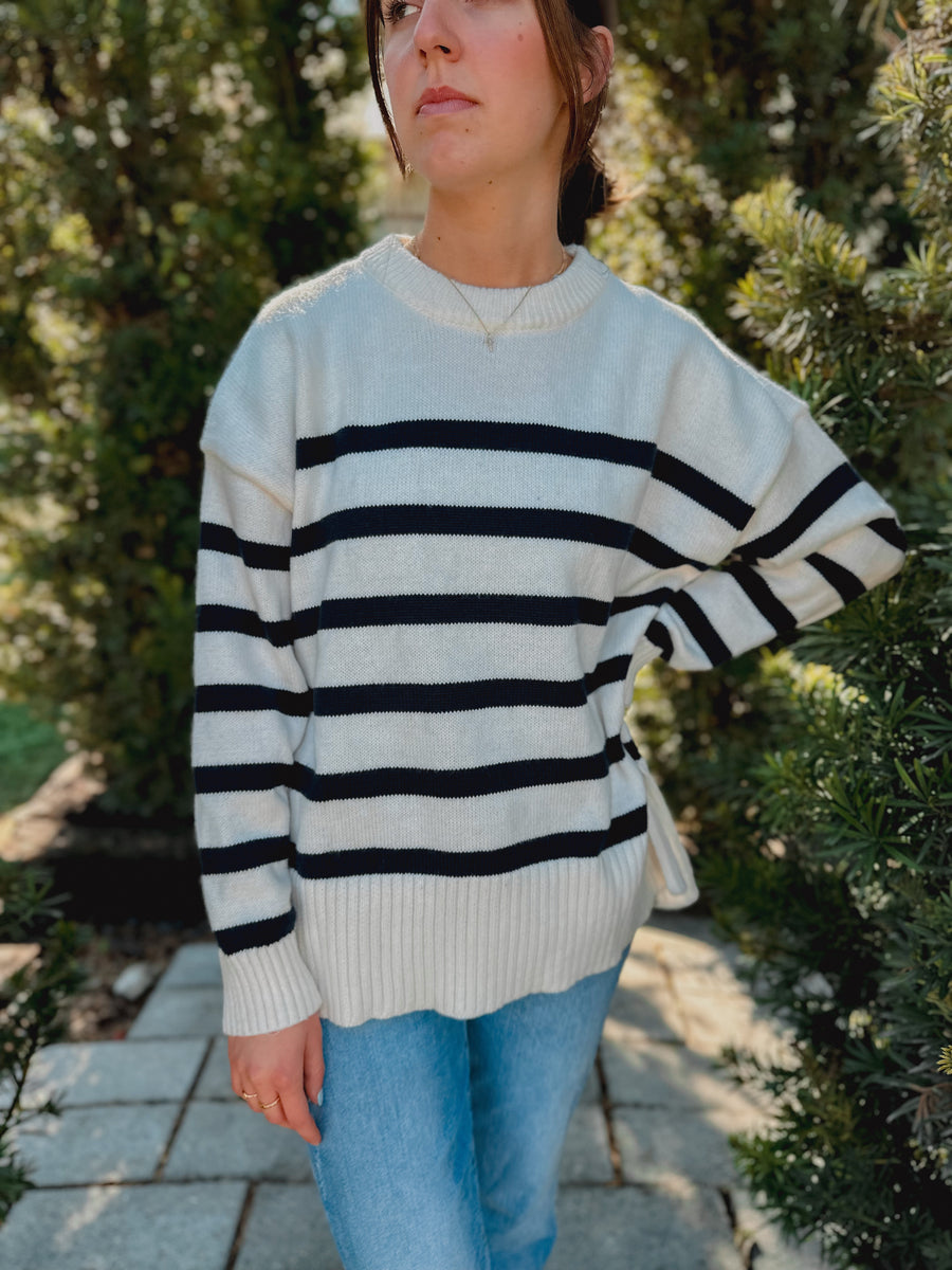 “Sigrid” Striped Pullover Oversize Sweater Blue Willow Collection