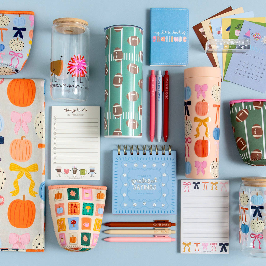 Fall Pumpkins & Coquette Bows Drink Sleeve